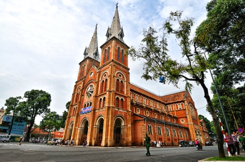 SAIGON HALF DAY CITY TOUR