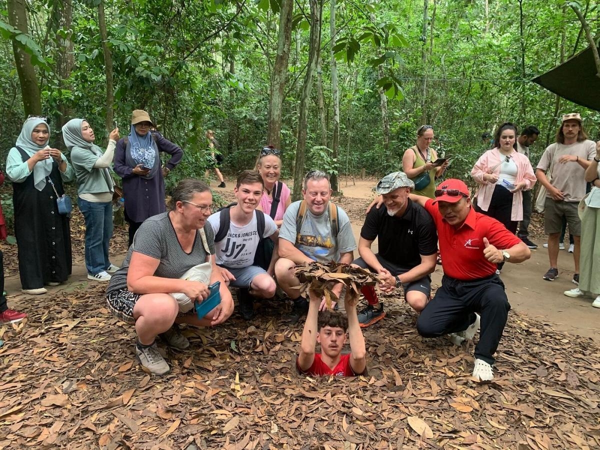 Cu Chi Tunnels & Mekong Delta Tour 1 Day