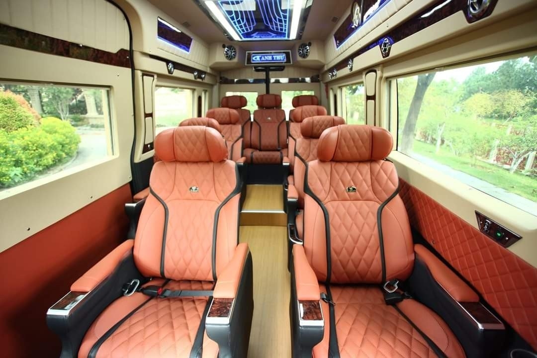 Limousine bus Hanoi - Ninh Binh/ Ninh Binh - Hanoi